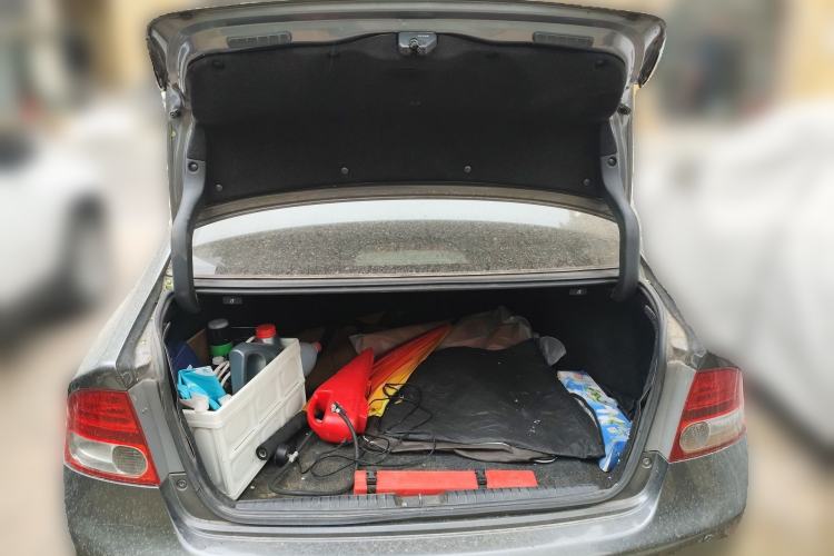 Used Honda Civic 2009 1.8L automatic luxury edition Trunk