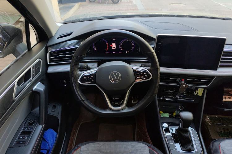 Used Volkswagen Tiguan L 2023 330TSI Automatic Two-Wheel Drive R-Line Flagship Edition Steering Wheel