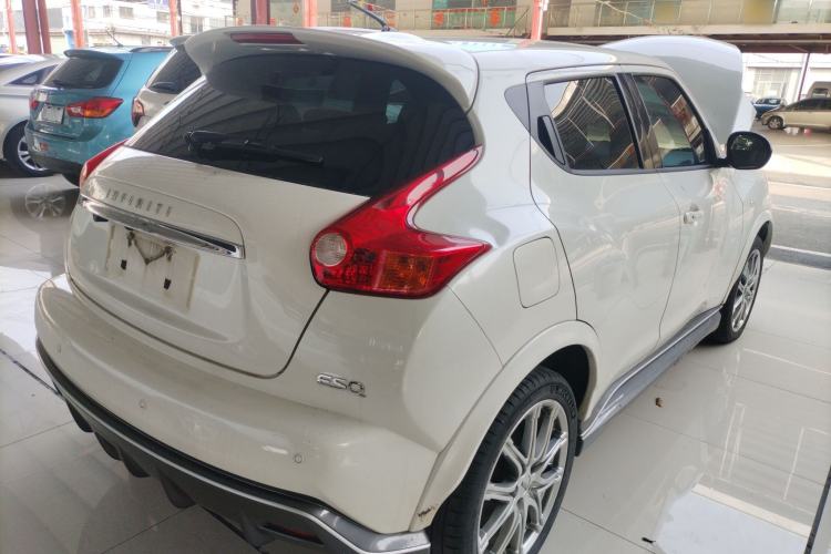 Used Infiniti ESQ 2014 1.6L Luxury Edition Rear Right 45 Deg