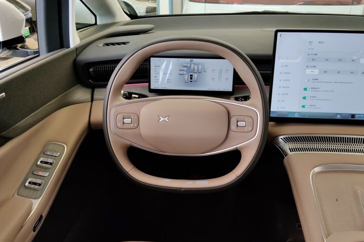 Used XPeng X9 2025 740 Ultra-Long Range Max
