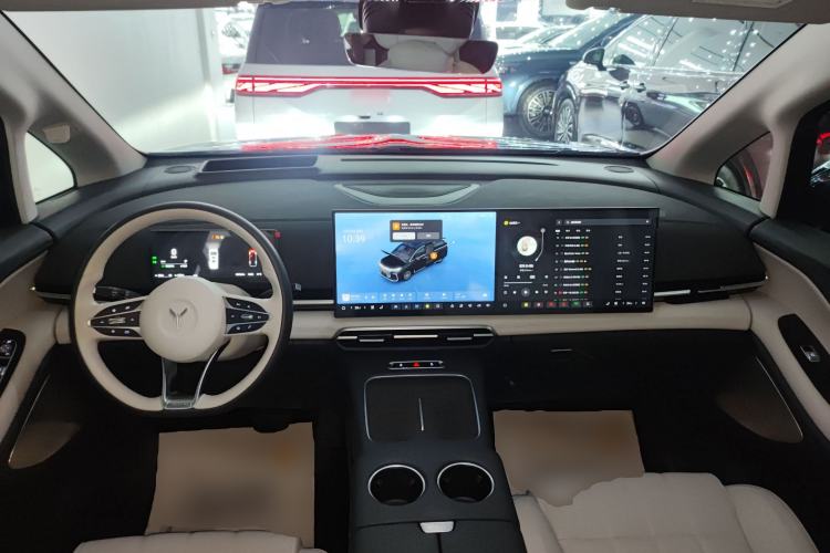 Used VOYAH Dream 2025 PHEV Four-Wheel Drive Prestige Kunpeng Edition