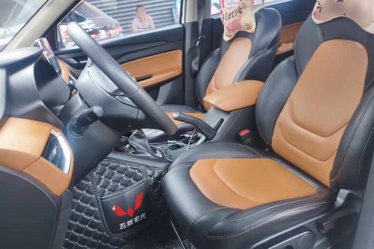 Used Wuling Hongguang S3 2018 1.5T Manual Luxury Model China V Standard