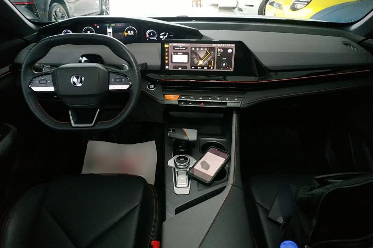 Used Changan UNI-V 2022 1.5T Prestige Version