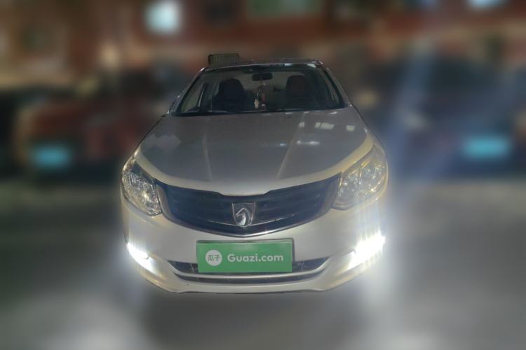 Used Baojun 630 2014 1.5L manual standard version
