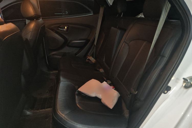 Used Hyundai ix35 2015 2.0L Automatic 2WD Smart Version China V Standard
