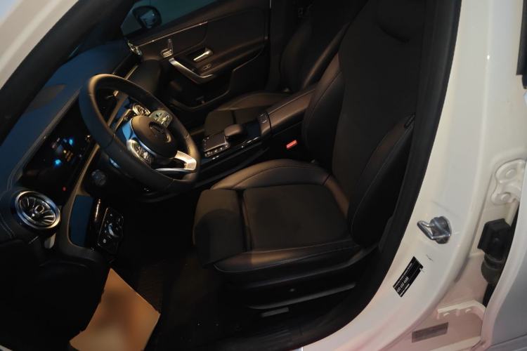 Used Mercedes-Benz A-Class 2021 A 200 L Sport Sedan Fashion Model
