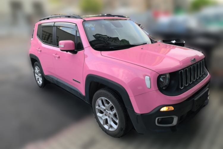 Used Jeep Renegade 2018 Connected Large Screen Version 180TS Automatic High-Energy Edition Front Right 45 Deg