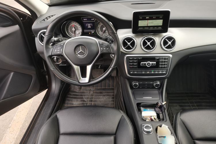 Used Mercedes-Benz GLA 2015 GLA 220 4MATIC Fashion Model