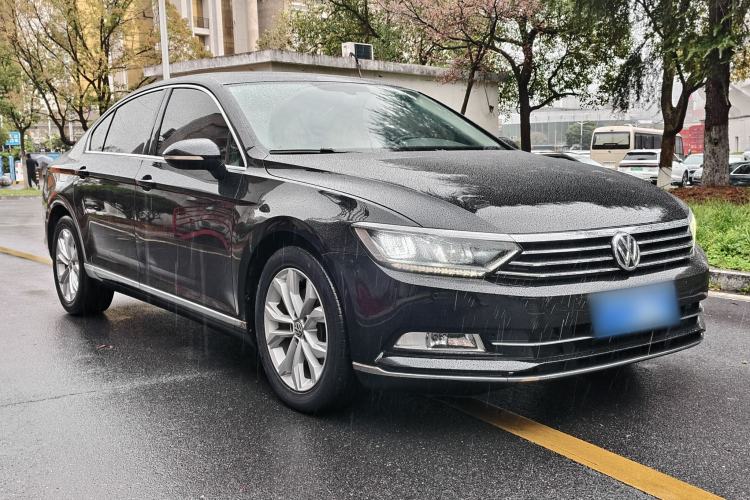 Used Volkswagen Magotan 2019 330TSI DSG Luxury Model China V Standard Exterior 2