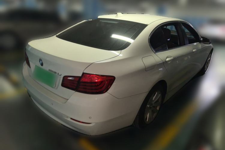 Used BMW 5 Series 2014 528Li Leading Model
