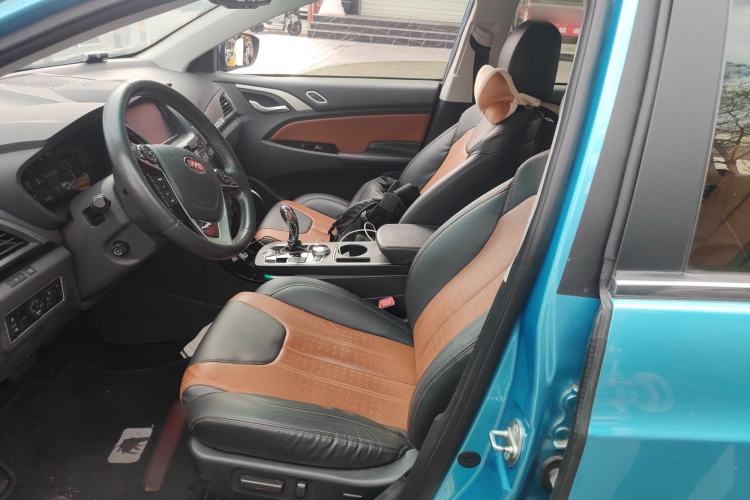 Used BYD Qin New Energy 2015 1.5T Dual-Crown Flagship Plus Edition Left Front Seat