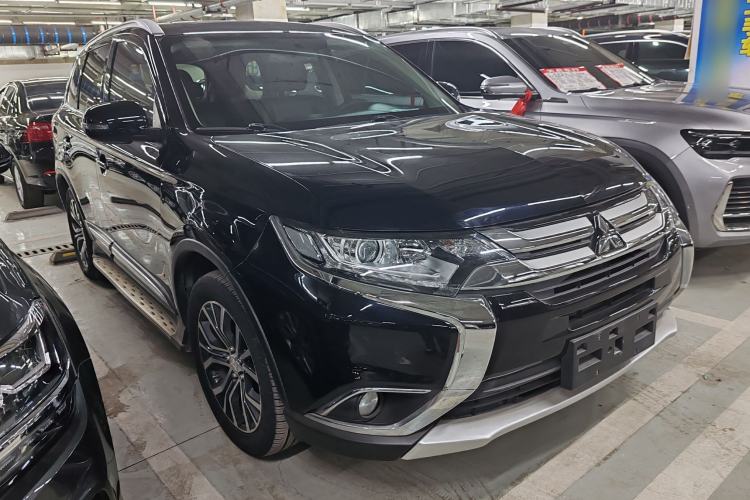 Used Mitsubishi Outlander 2018 2.0L Two-Wheel Drive Glory Edition 5 Seats
