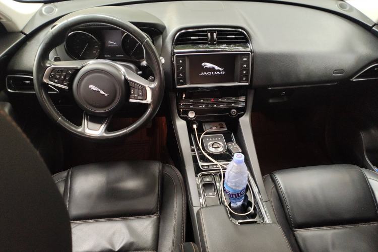 Used Jaguar F-PACE 2018 2.0T Four-Wheel Drive Urban Luxury Edition