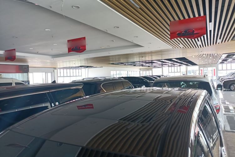 Used Buick GL8 2021 Land Cruiser Executive Class 652T Luxury Model
