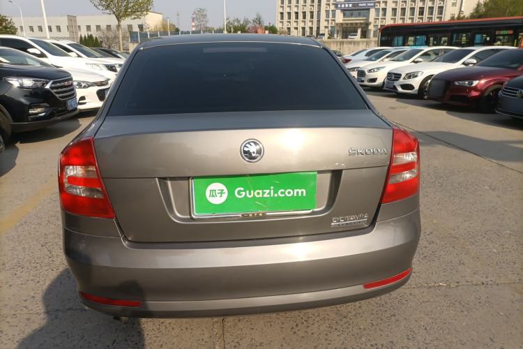 Used Skoda Octavia 2015 Classic Model 1.6L Manual Eado Version