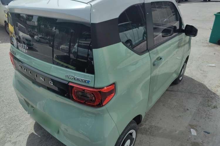 Used Wuling Hongguang MINIEV 2022 Macaron Premium Model – Lithium Ternary Battery