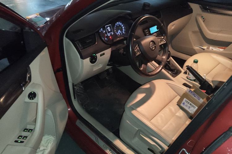 Used Skoda Octavia 2015 1.4TSI DSG Yijun Edition