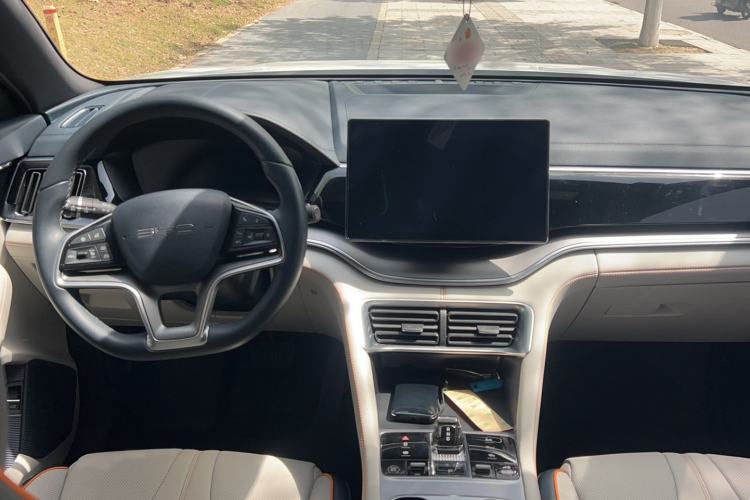 Used BYD Song PLUS New Energy 2023 Champion Edition DM-i 110KM Flagship PLUS Center Console