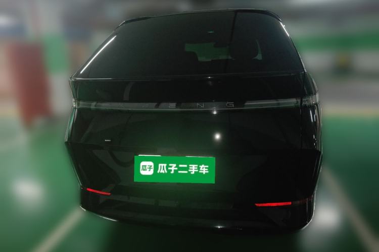 Used XPeng X9 2024 702 Ultra-Long Range Max
