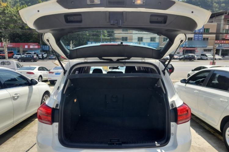 Used Volkswagen Tiguan 2016 300TSI Automatic Two-Wheel Drive Trend Edition Trunk