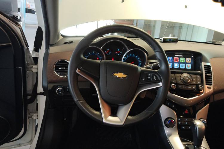 Used Chevrolet Cruze 2013 Hatchback 1.6L Automatic Luxury Model