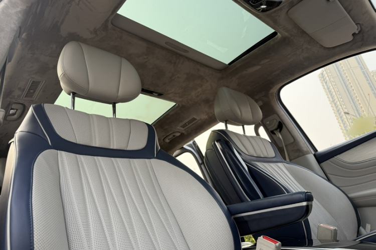 Used Roewe iMAX8 2022 400TGI Prestige Edition
