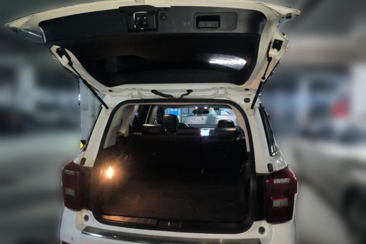 Used GAC Trumpchi GS8 2017 320T Two-Wheel Drive Luxury Smart Connectivity Version (7 Seats)