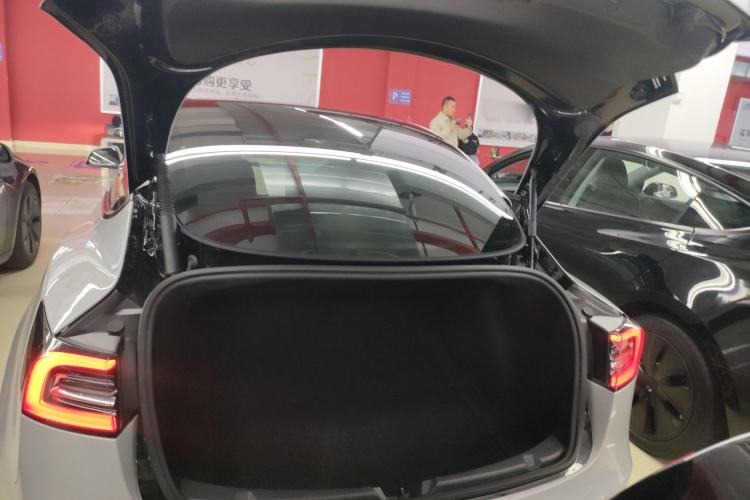 Used Tesla Model 3 2022 Rear-Wheel-Drive Version
