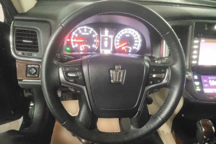 Used Toyota Crown 2018 2.0T Fashion Edition
