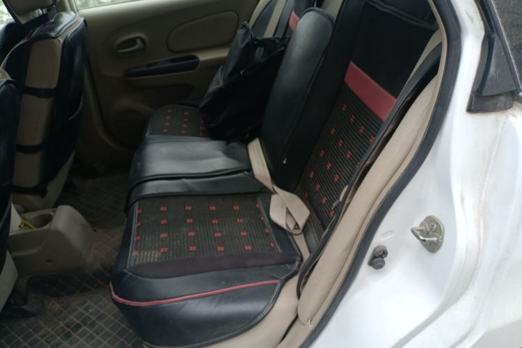 Used Venucia D50 2013 1.6L Manual Fashion Edition
