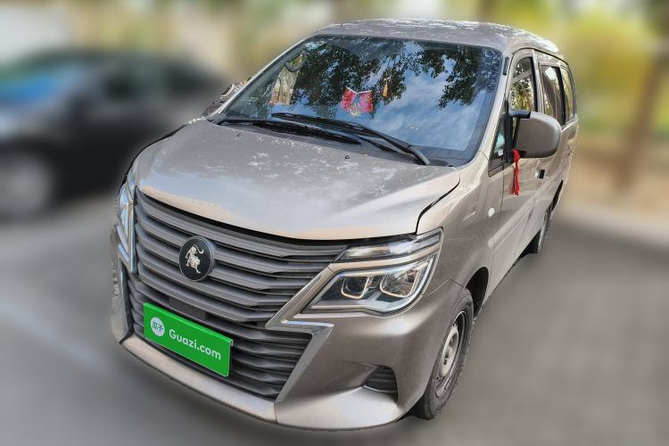 Used FORTHING Lingzhi 2023 M5 1.6L Practical Model 5 Seats