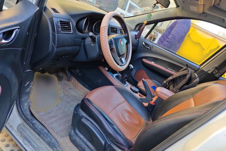 Used FORTHING Joyear X5 2015 1.6L Manual Luxury Model
