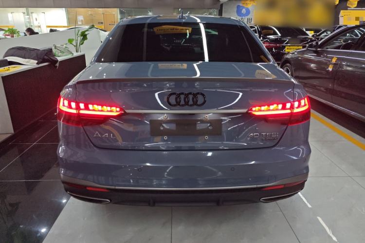 Used Audi A4L 2022 40 TFSI quattro RS Performance Package
