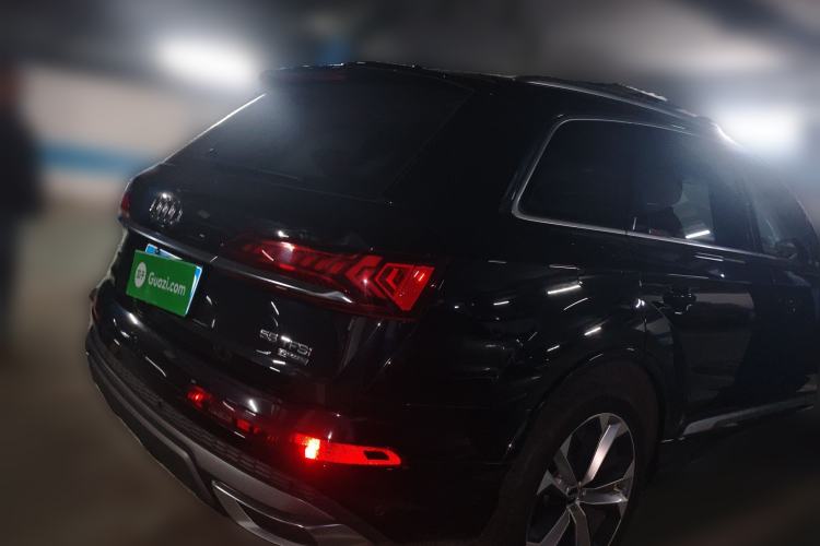 Used Audi Q7 2020 55 TFSI quattro S line sports model
