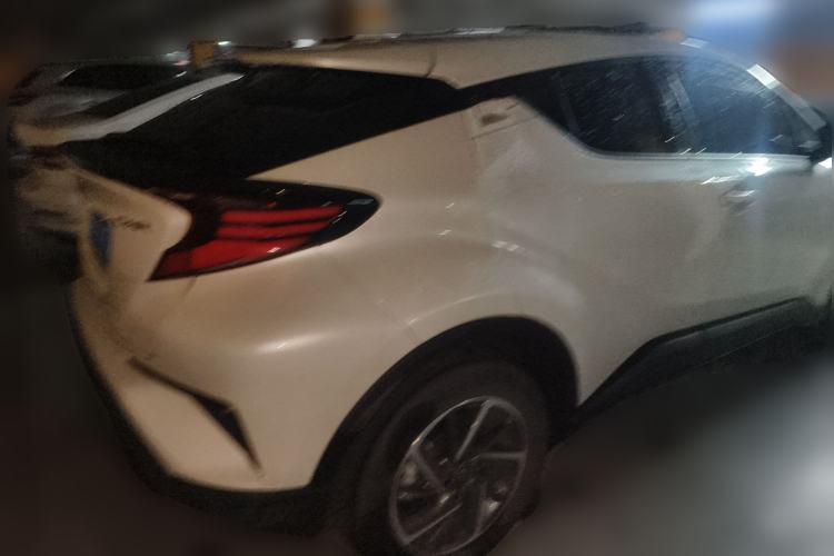 Used Toyota C-HR 2023 2.0L Luxury Edition Rear Right 45 Deg