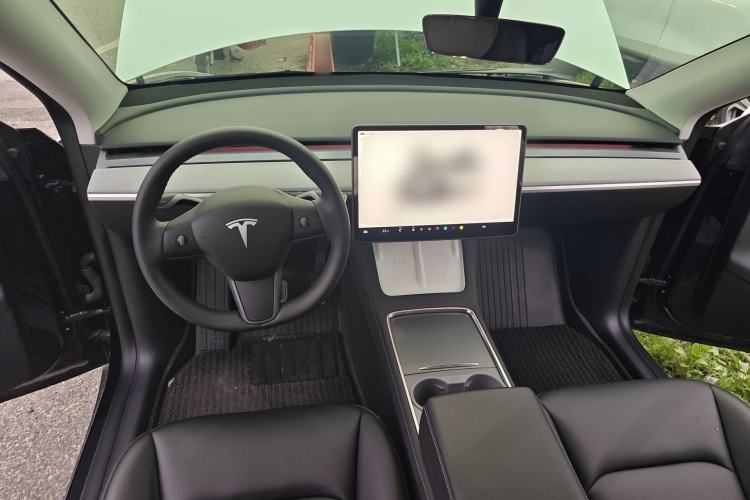 Used Tesla Model Y 2023 Rear-Wheel-Drive Version