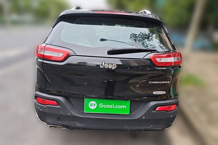 Used Jeep Cherokee 2016 2.4L Leading Edition