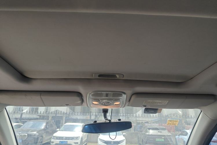 Used Haval H6 2016 Upgraded Model 1.5T Manual Two-Wheel Drive Elite Version
