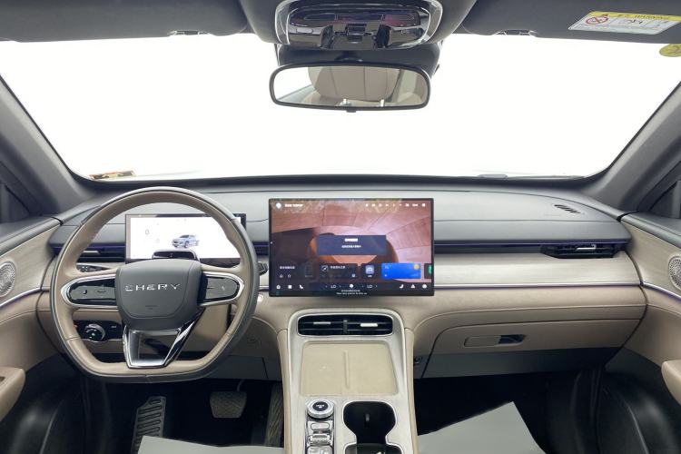 Used Chery Tiggo 8 PLUS 2025 290TGDI DCT Prestige 5-Seater Interior 11