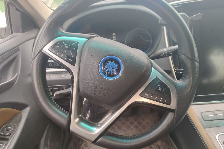 Used BYD Qin New Energy 2017 1.5T Luxury Model
