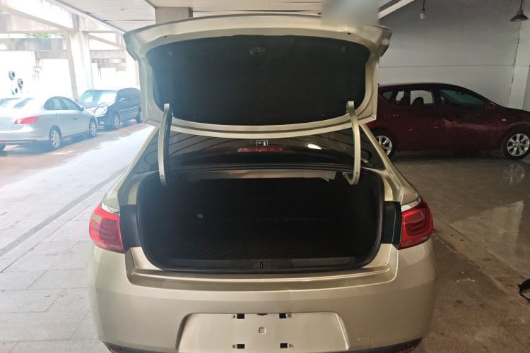 Used Citroen C4 Sega 2016 1.6L Automatic Luxury Model Trunk