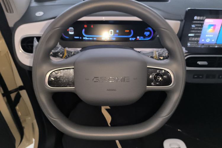 Used Geely Galaxy Panda 2025 210 km – Yuanqi Bear Steering Wheel