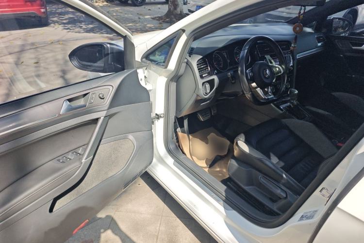 Used Volkswagen Golf 2016 1.4TSI Automatic R-Line