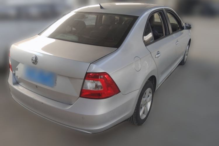 Used Skoda Rapid 2013 1.6L Manual Smart Selection Model