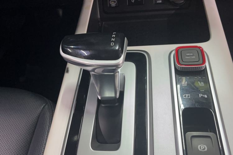 Used Hyundai ix35 2023 Musso 2.0L Flagship Edition TOP