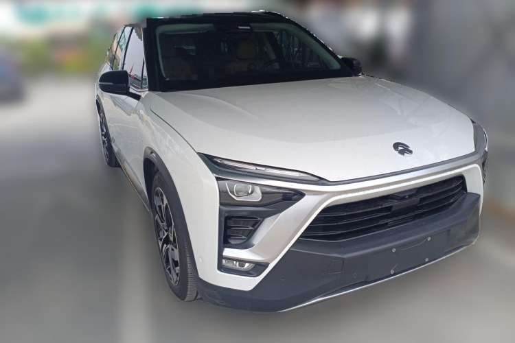 Used Nio ES8 2018 355 km Base Version 7-Seater Edition Front Right 45 Deg