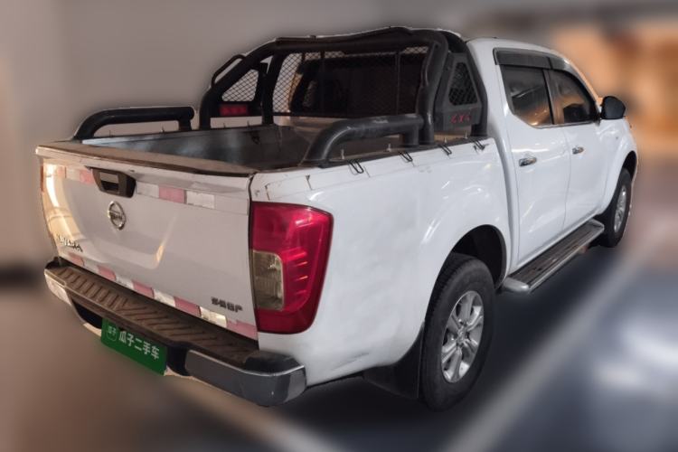 Used Nissan Navara 2021 2.5L Facelift Manual Transmission 4x4 Comfort Version QR25