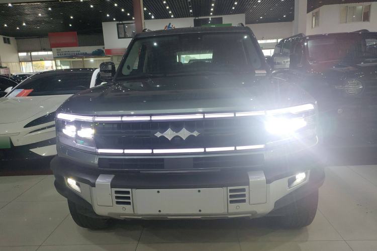 Used Formula Leopard Leopard 5 2023 Navigator Edition