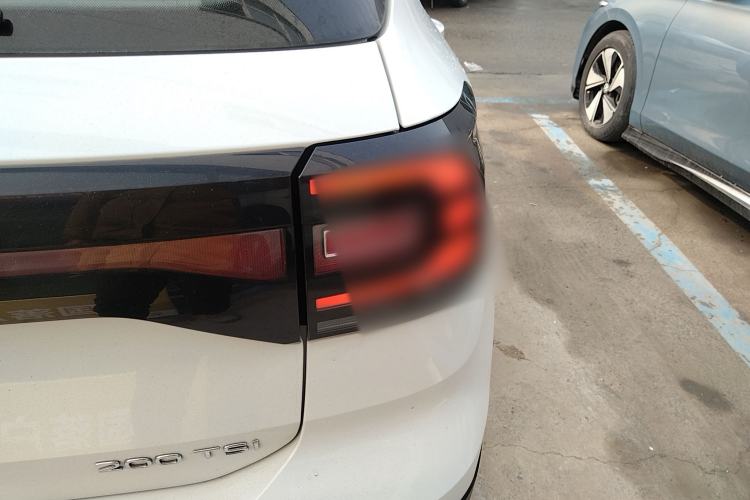 Used Volkswagen Tacqua 2023 200TSI DSG Joy-Connect Edition