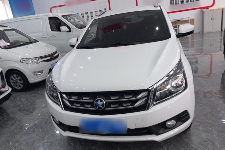 Used Venucia T70 2016 1.6L Manual Ruixing Edition Front